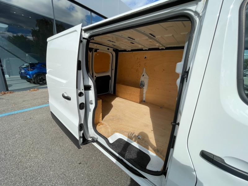 NISSAN NV300 Fg VUL d’occasion à vendre à GRENOBLE chez AUTOLYV (Photo 15)
