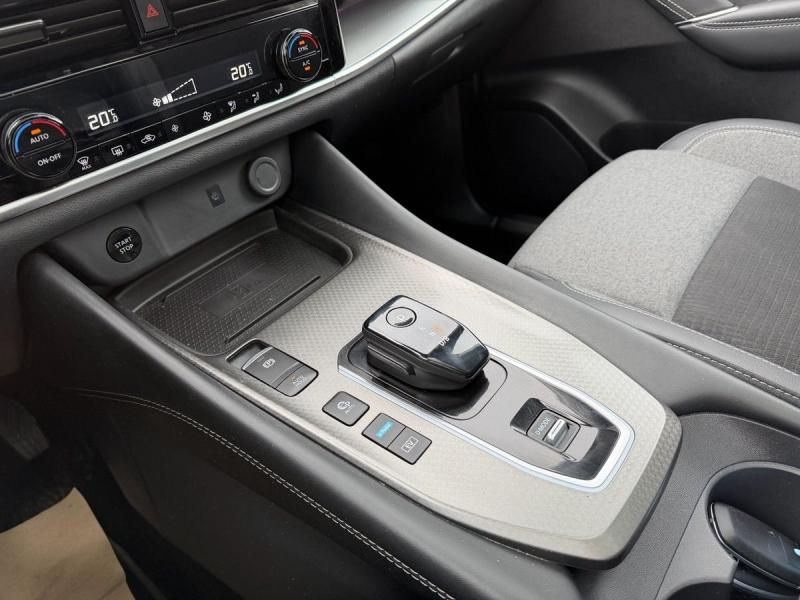 NISSAN Qashqai d’occasion à vendre à GRENOBLE chez AUTOLYV (Photo 16)