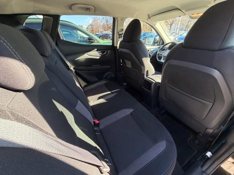 NISSAN Qashqai d’occasion à vendre à GRENOBLE chez AUTOLYV (Photo 11)