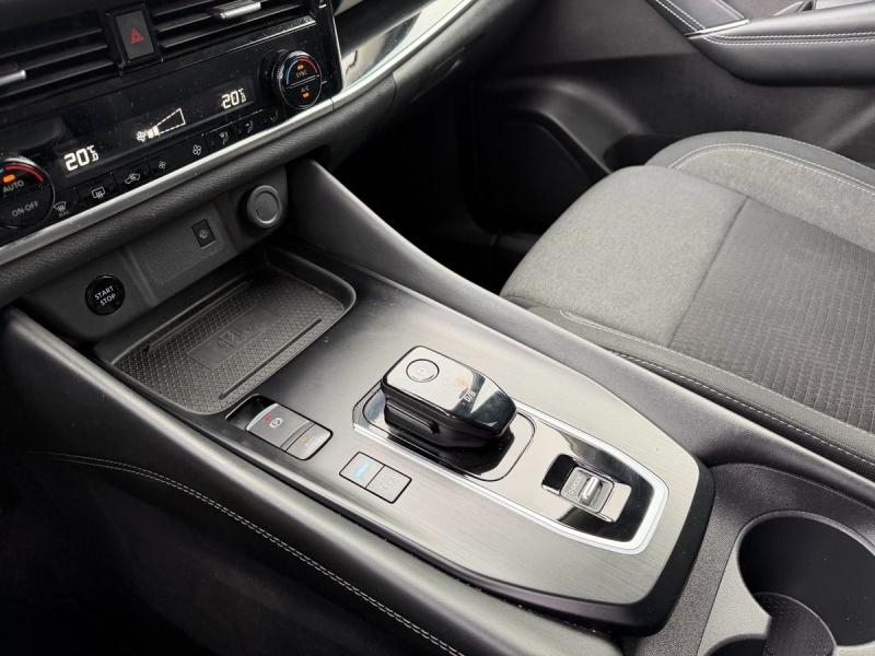 NISSAN Qashqai d’occasion à vendre à GRENOBLE chez AUTOLYV (Photo 17)