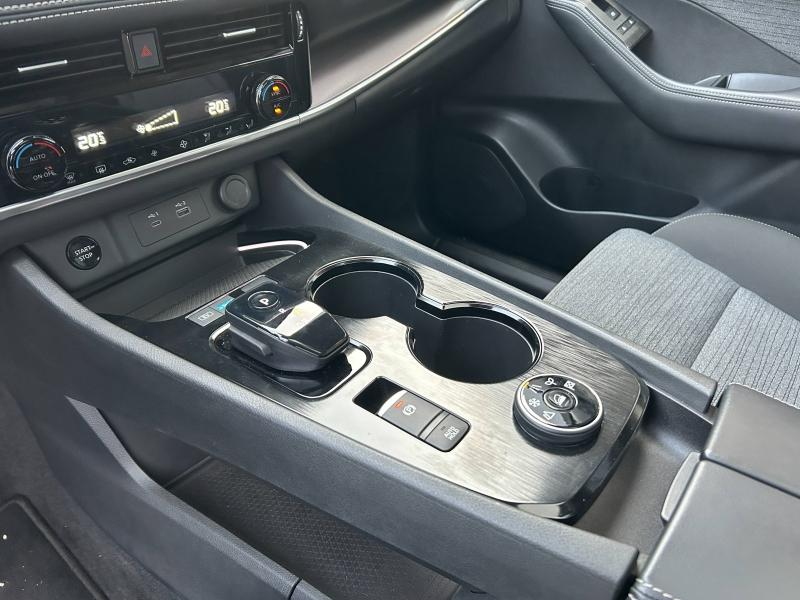 NISSAN X-Trail d’occasion à vendre à GRENOBLE chez AUTOLYV (Photo 16)