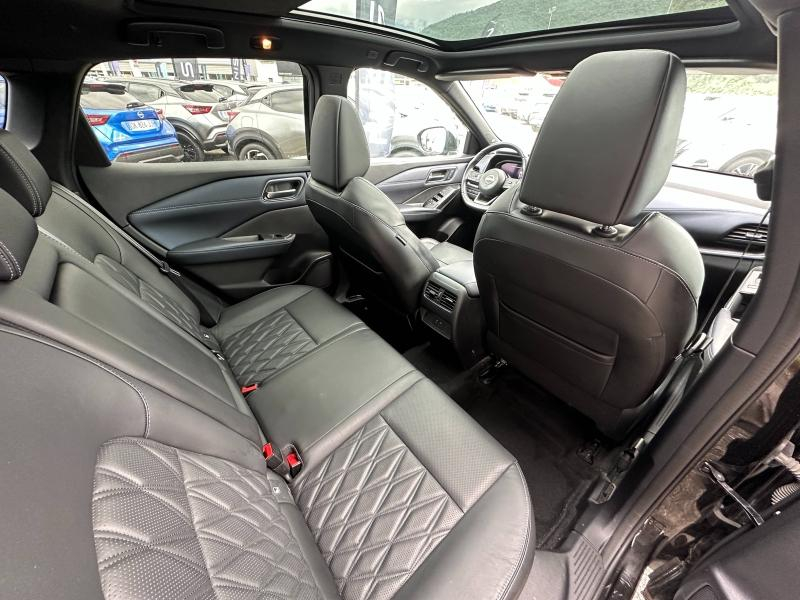 NISSAN Qashqai d’occasion à vendre à GRENOBLE chez AUTOLYV (Photo 11)