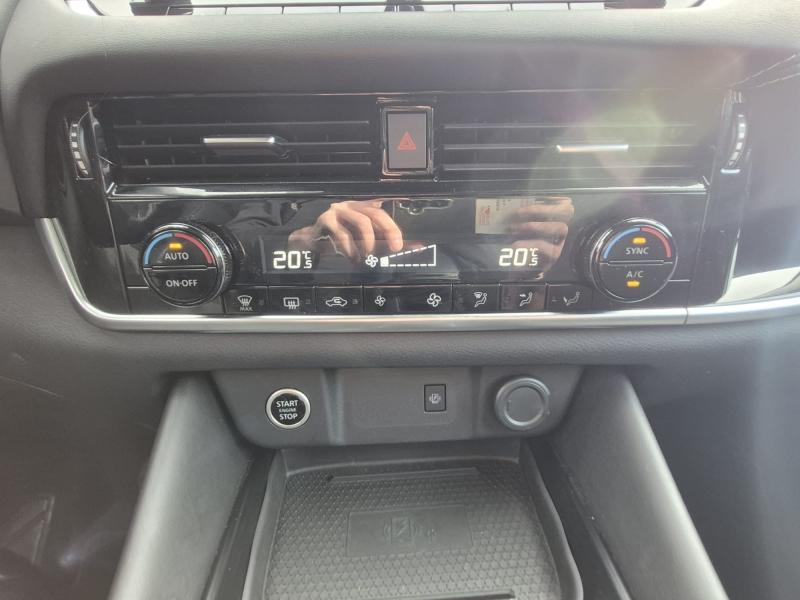 NISSAN Qashqai d’occasion à vendre à GRENOBLE chez AUTOLYV (Photo 18)