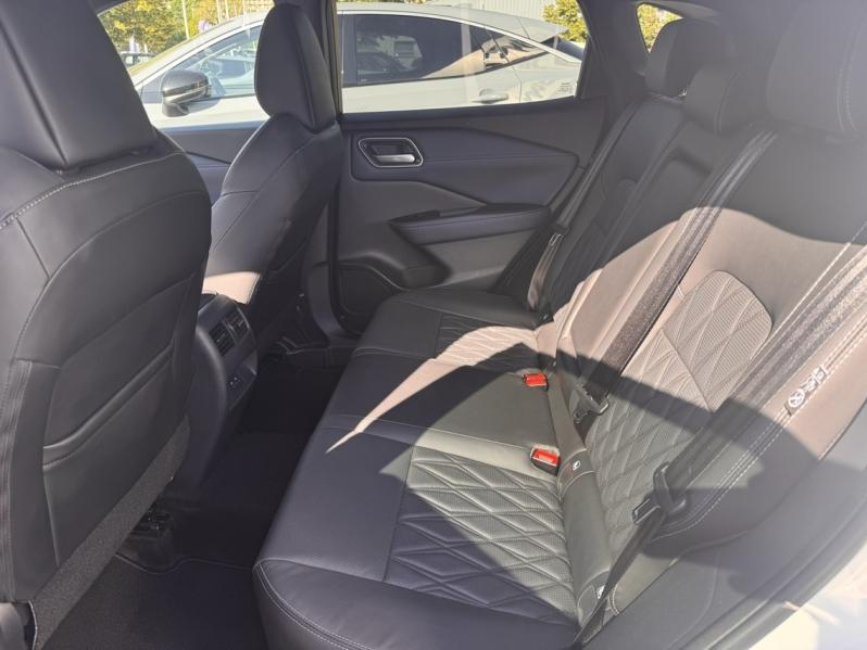 NISSAN Qashqai d’occasion à vendre à GRENOBLE chez AUTOLYV (Photo 12)